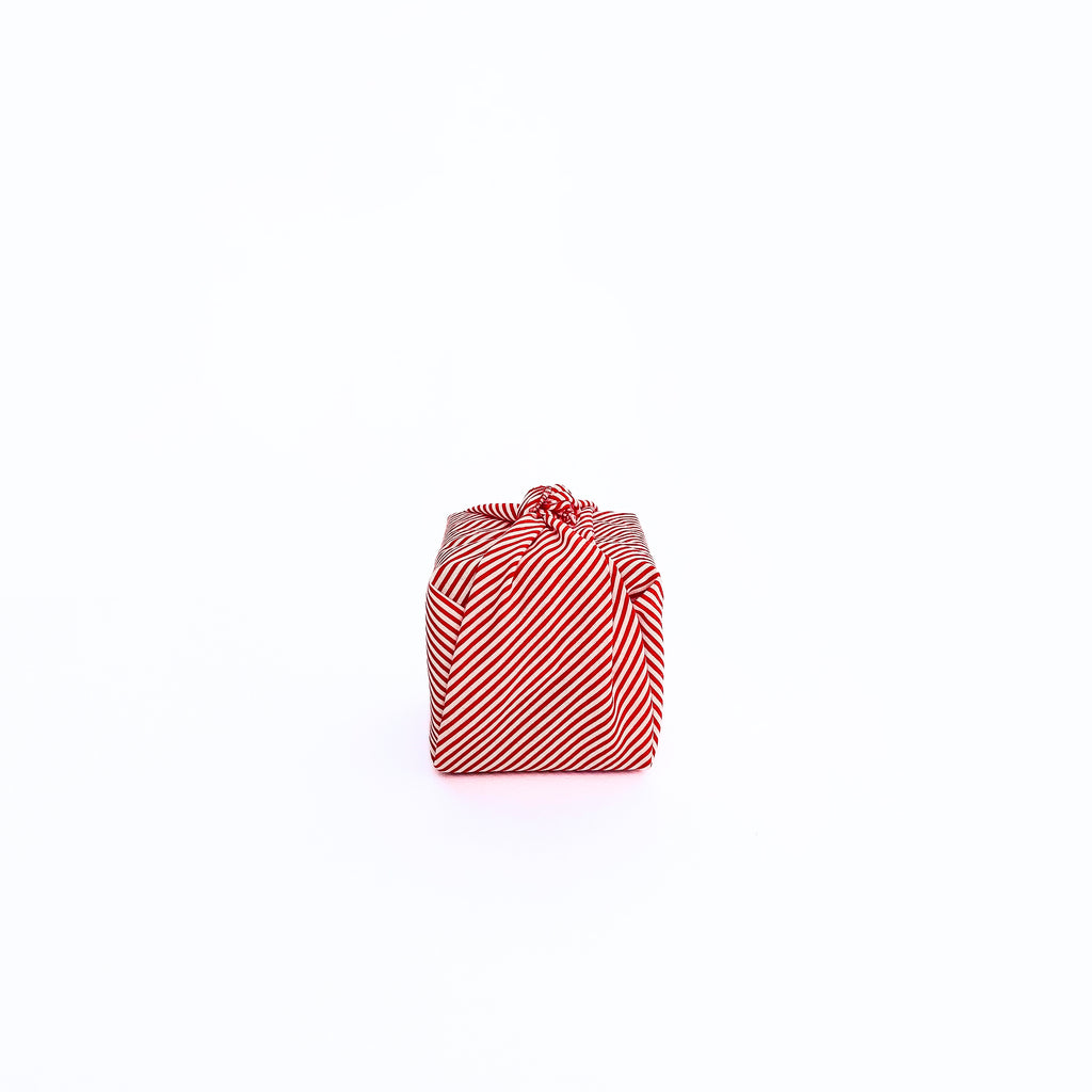 Resuable Single Layer Fabric Gift Wrap – Red White Stripe