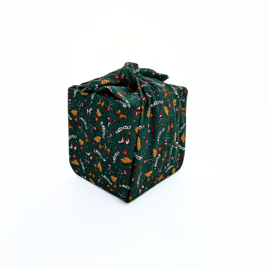 Resuable Single Layer Fabric Gift Wrap – Green Christmas Toy