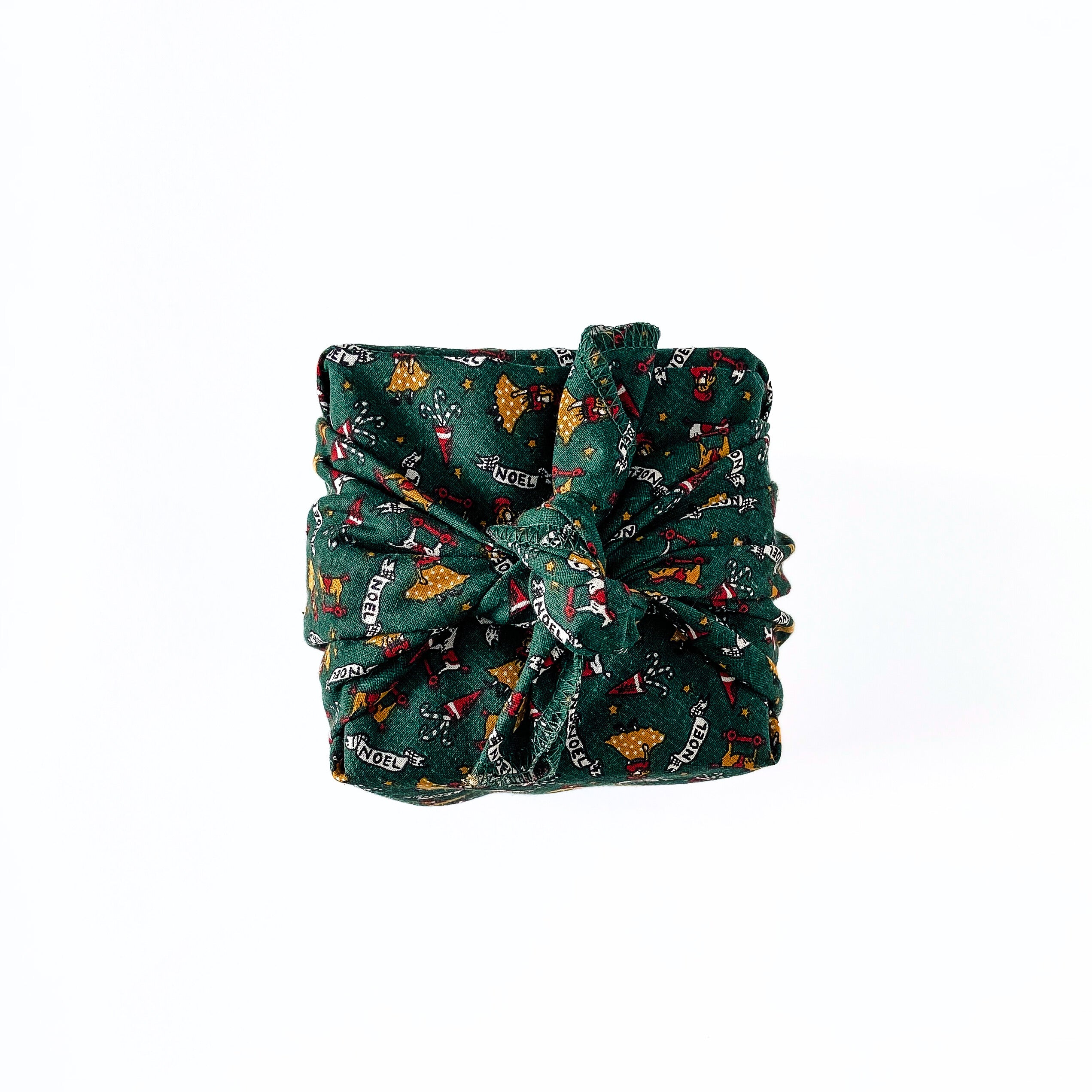 Resuable Single Layer Fabric Gift Wrap – Green Christmas Toy