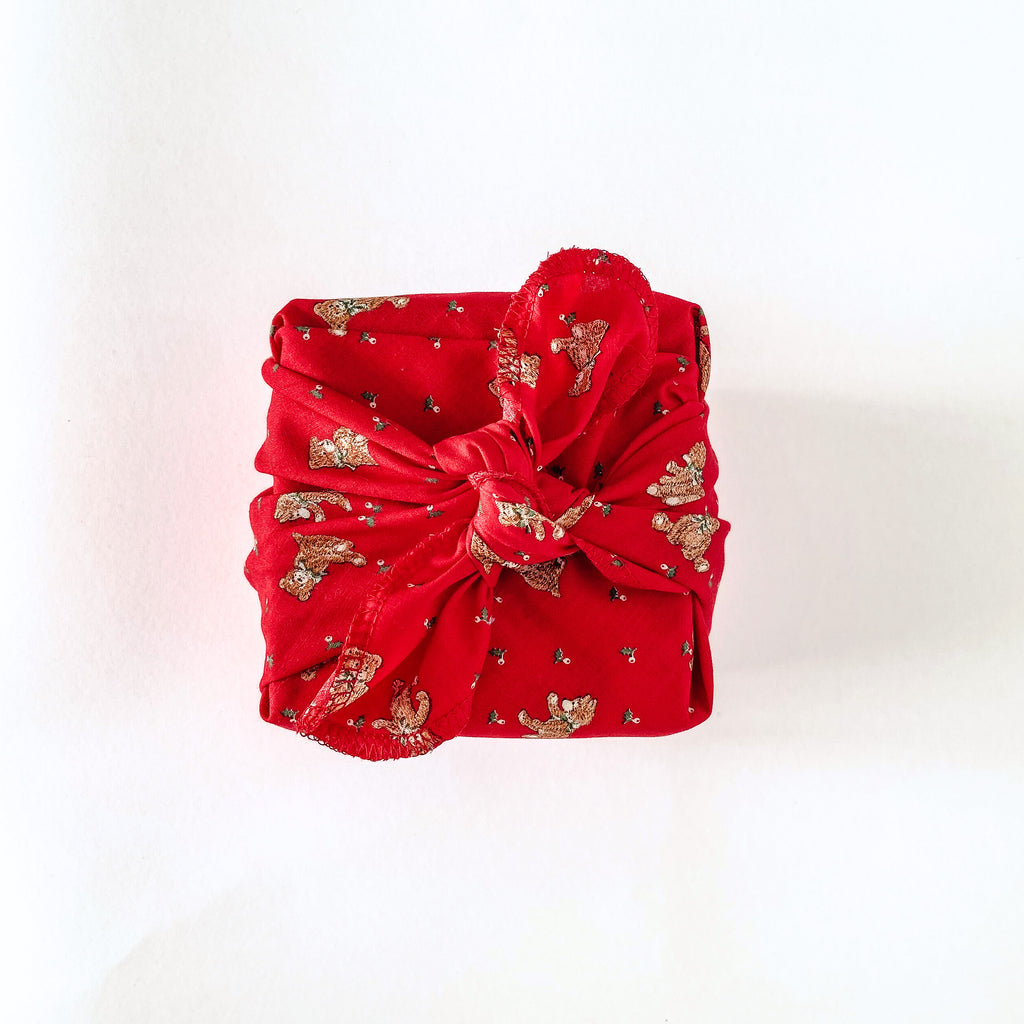 Resuable Single Layer Fabric Gift Wrap and Bag – Christmas Bear