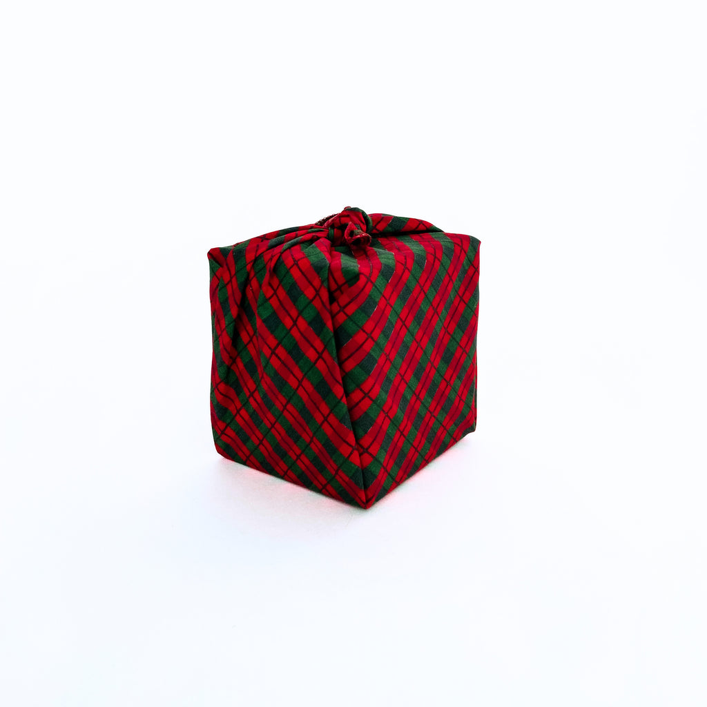 Resuable Single Layer Fabric Gift Wrap – Bright Red Green Plaid