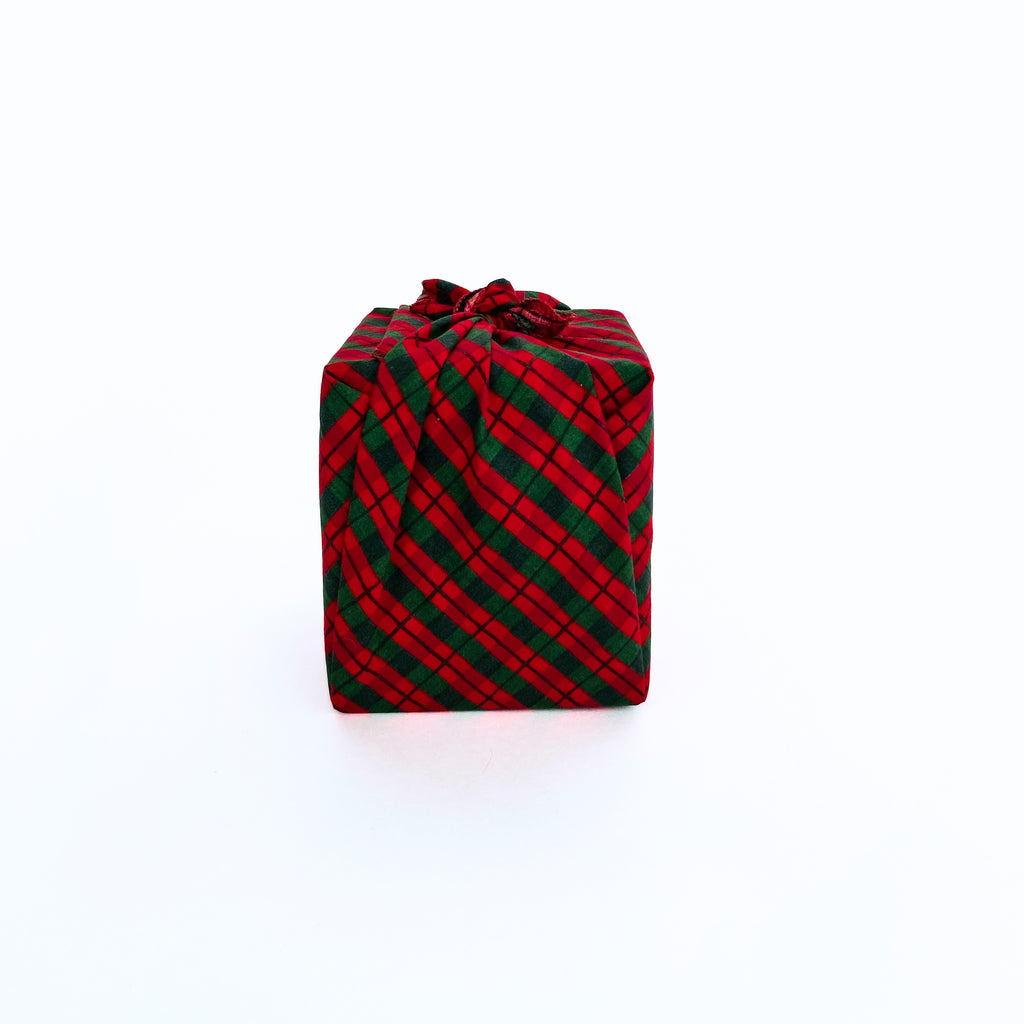 Resuable Single Layer Fabric Gift Wrap – Bright Red Green Plaid