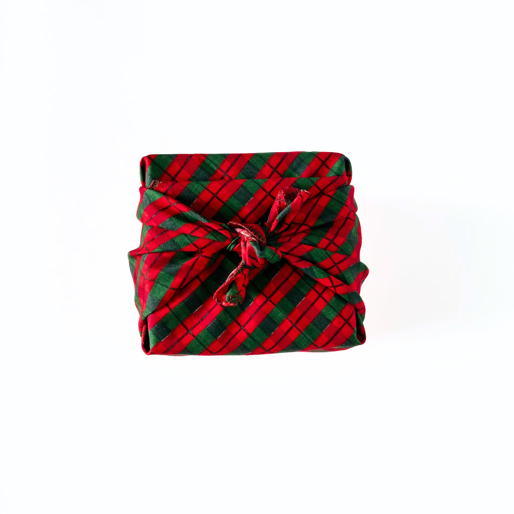 Resuable Single Layer Fabric Gift Wrap – Bright Red Green Plaid