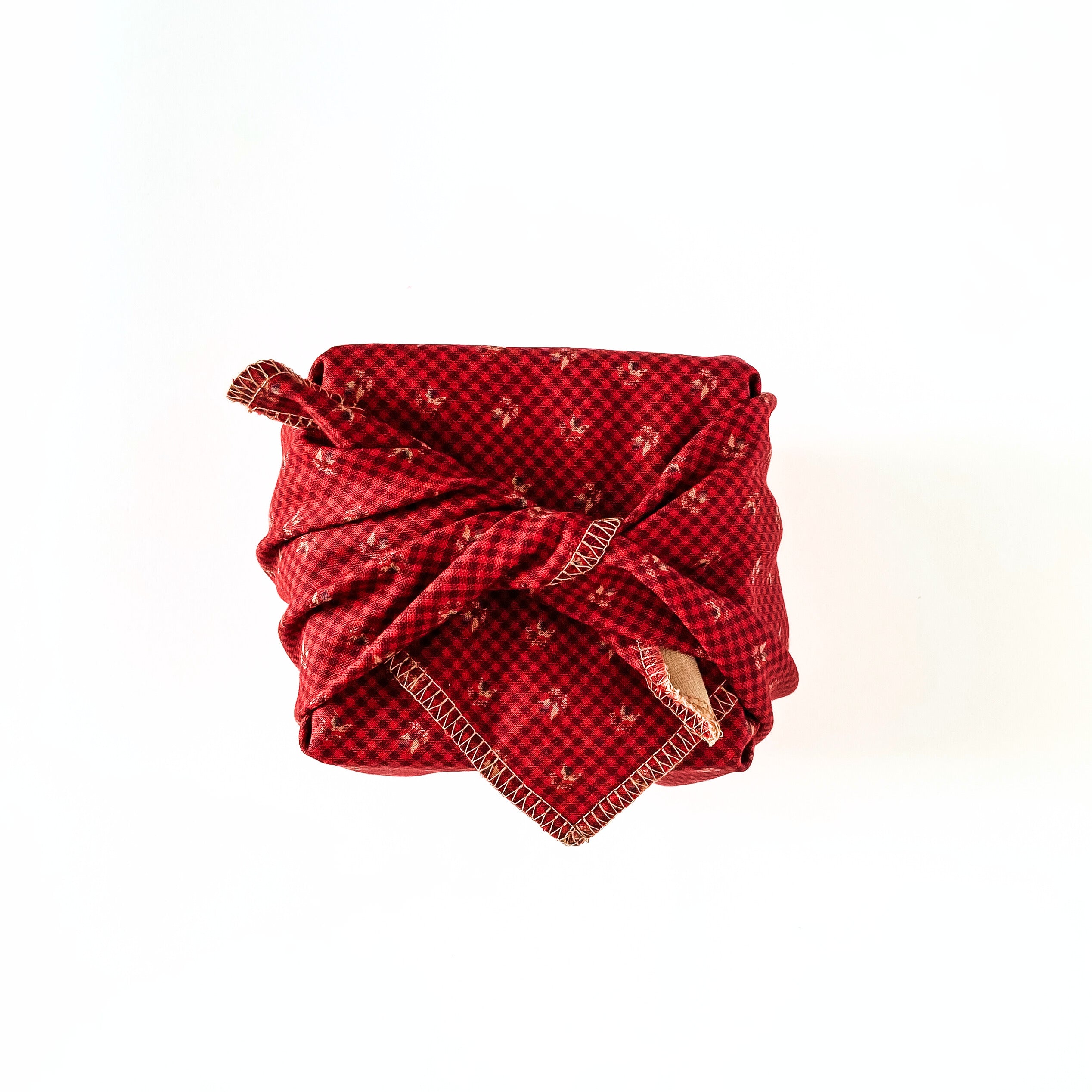 Resuable Double Layer Fabric Gift Wrap – Red Gingham Flower