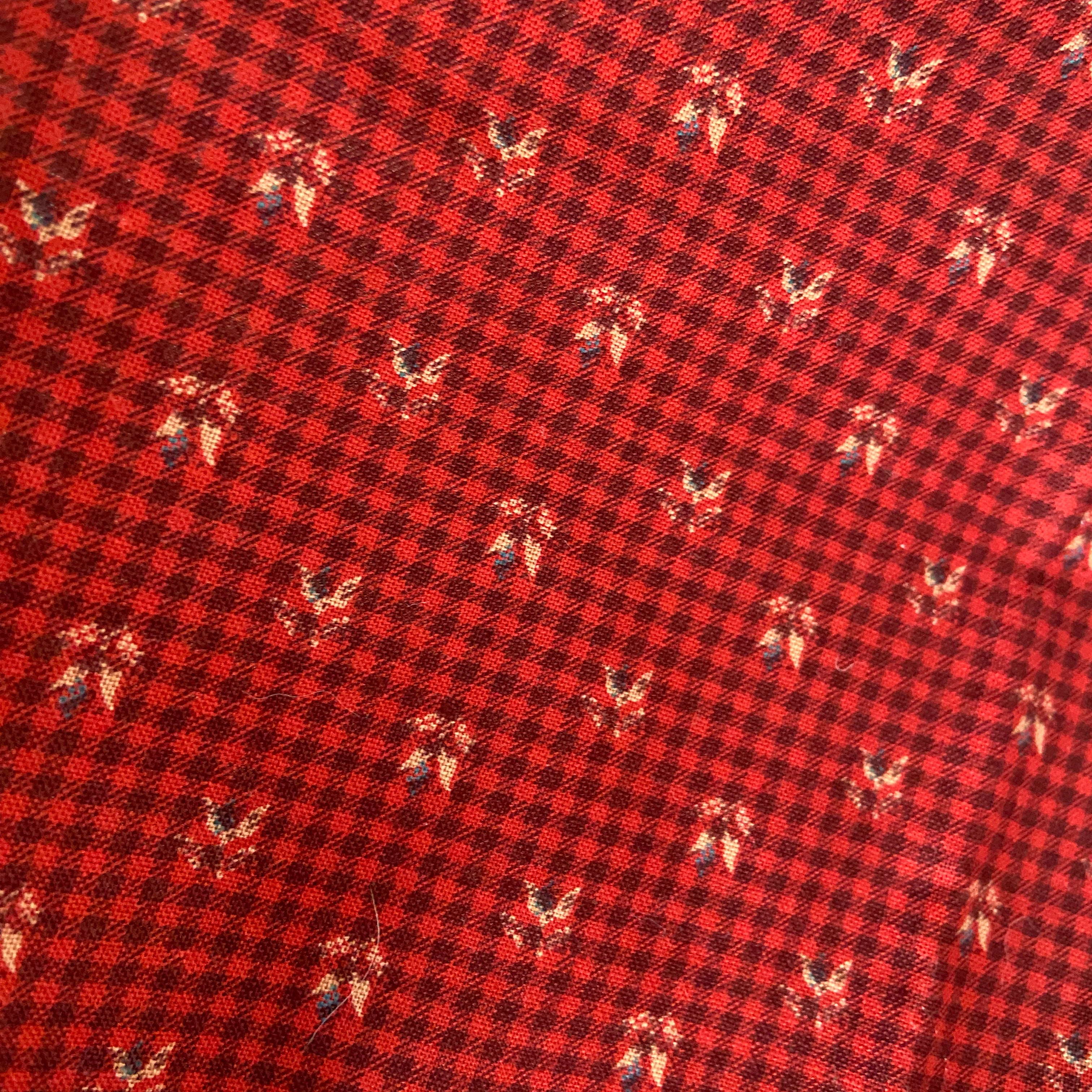 Resuable Double Layer Fabric Gift Wrap – Red Gingham Flower