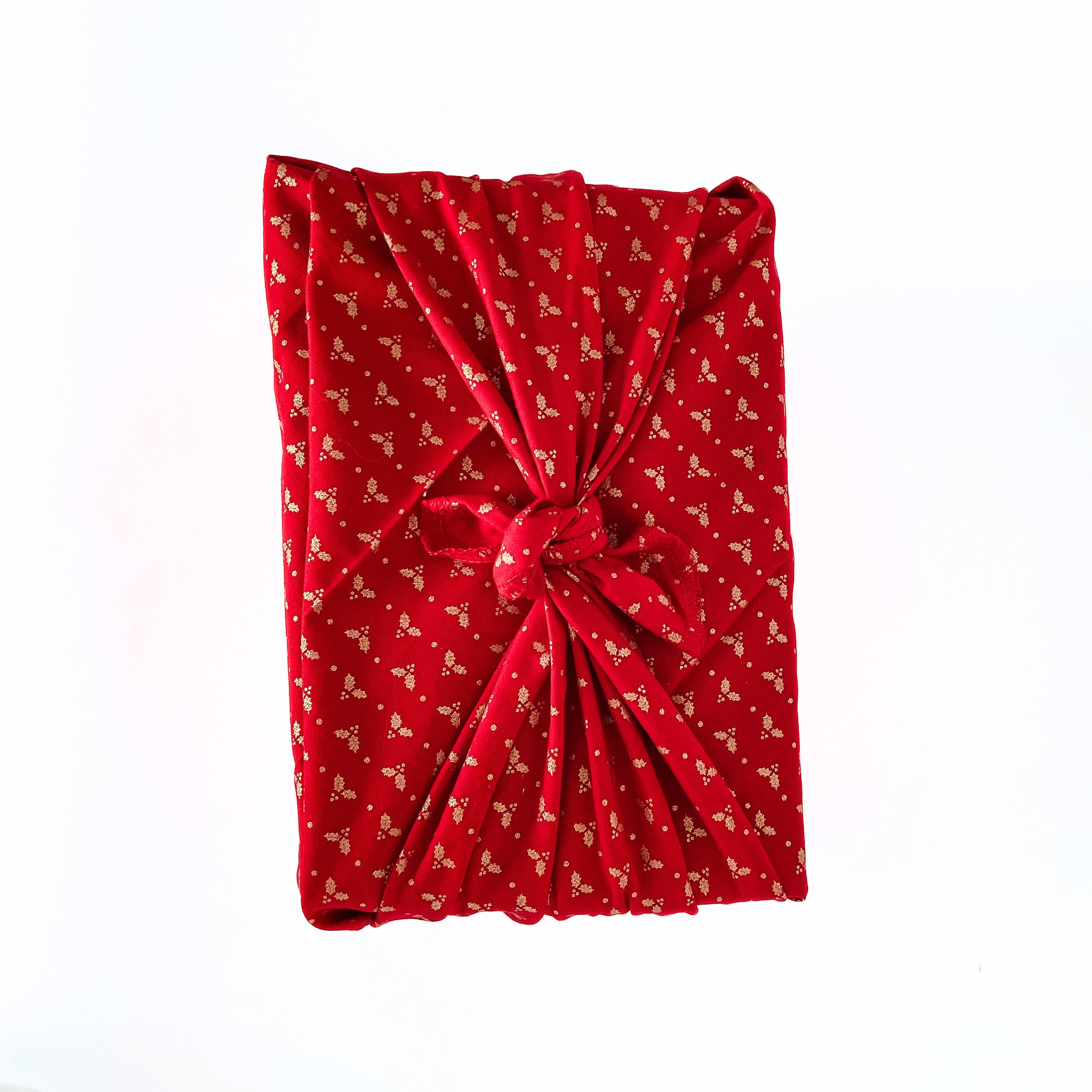 Resuable Single Layer Fabric Gift Wrap – Red Gold Holly