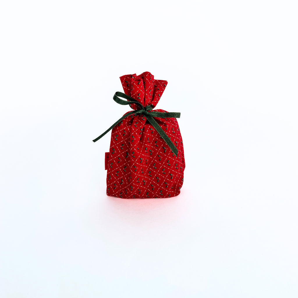 Reusable Gift Bag  – Handmade from Upcycled Vintage Fabric - Red Diamond Holly