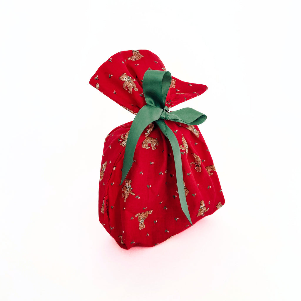 Resuable Single Layer Fabric Gift Wrap and Bag – Christmas Bear
