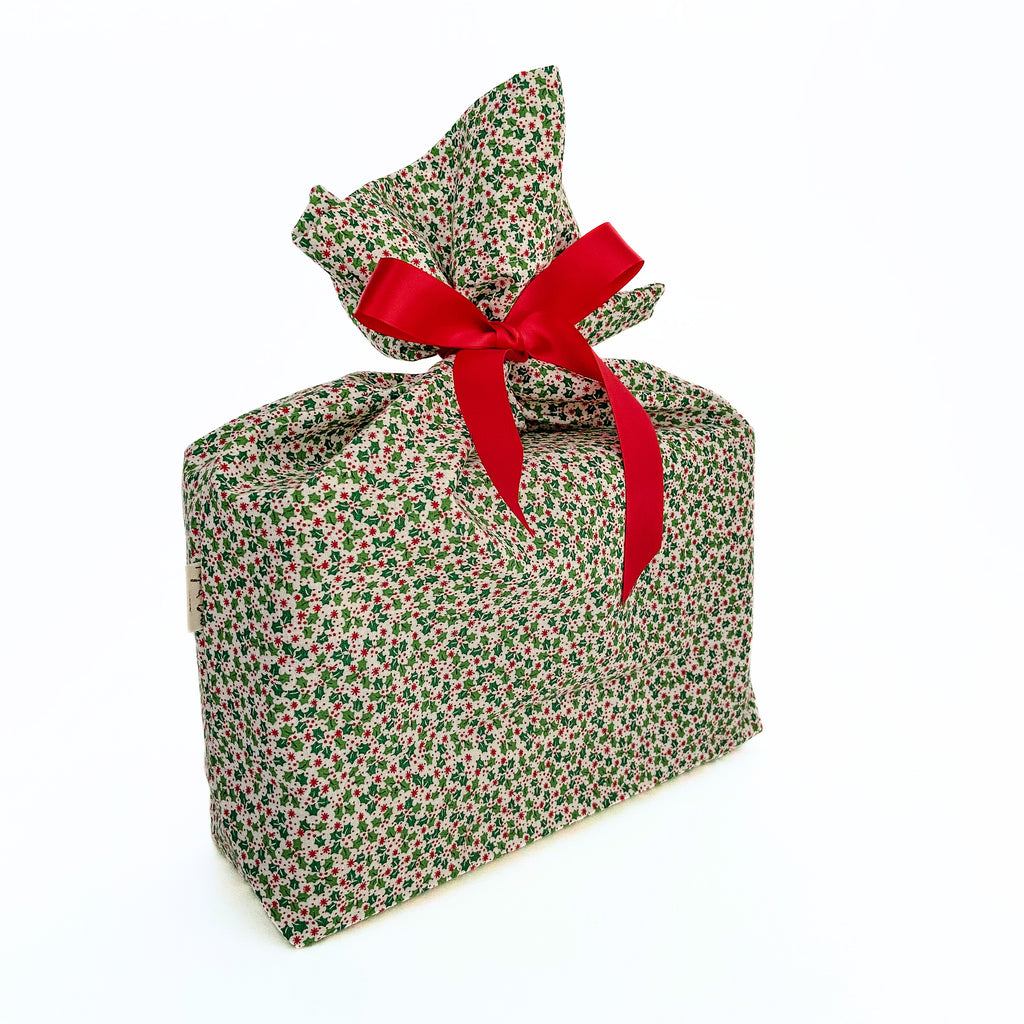 Reusable Gift Bag  – Handmade from Upcycled Vintage Fabric - Retro Holly