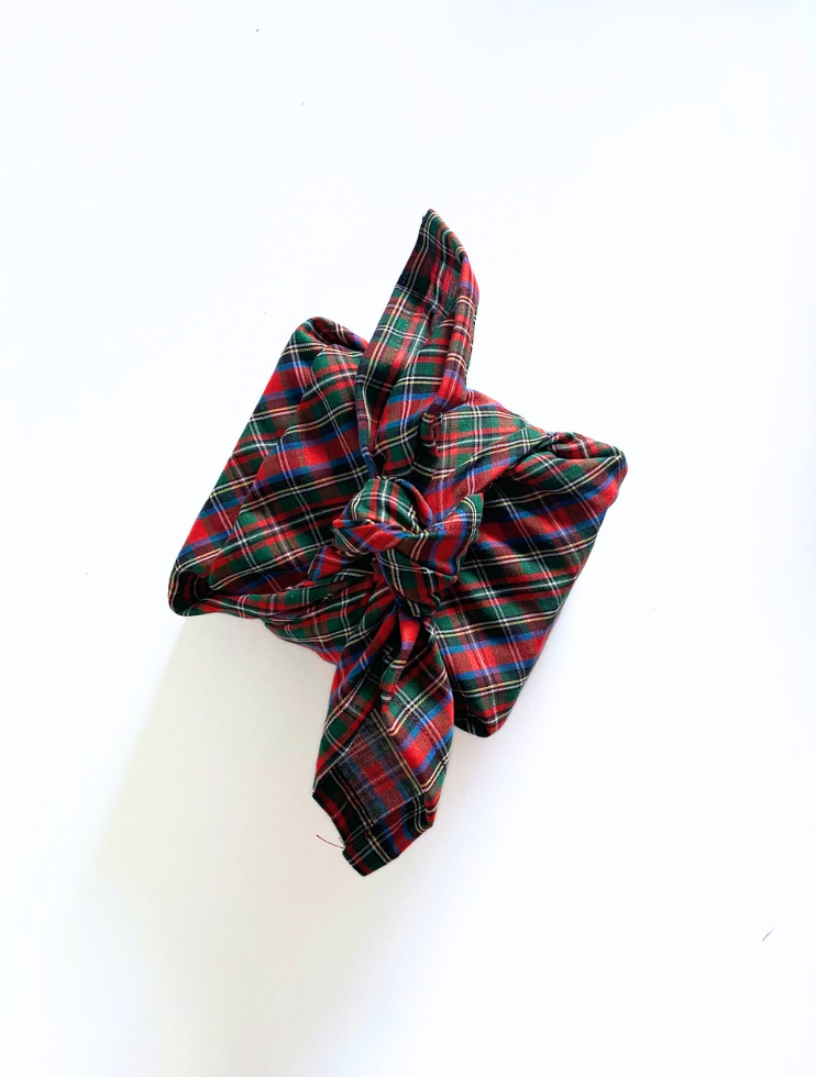 Pop & Bow Reusable Plaid Fabric Gift Wrap – Eco-Friendly Cloth Wrap - Small